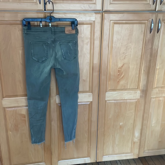 Comfortable - Picture 2 of 2